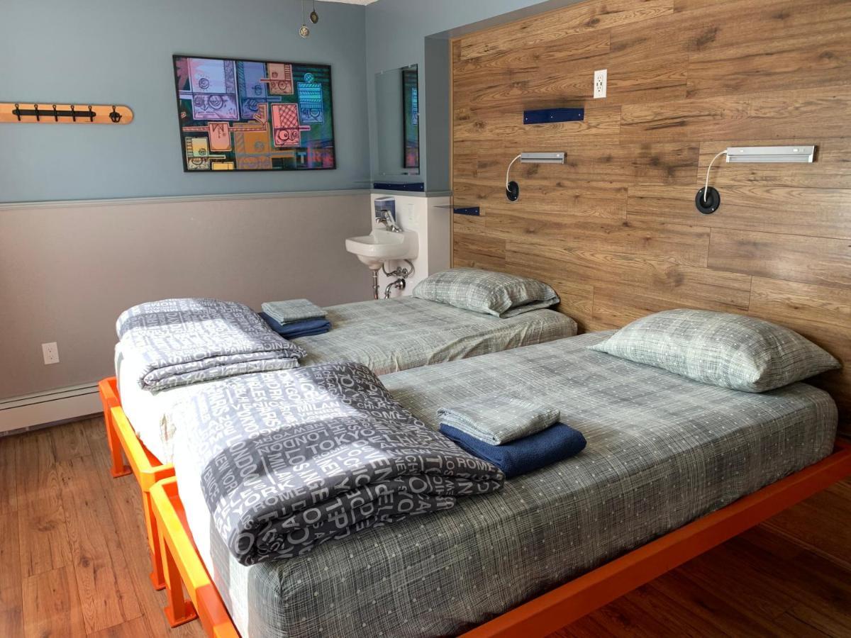 Jasper Downtown Hostel Exterior photo