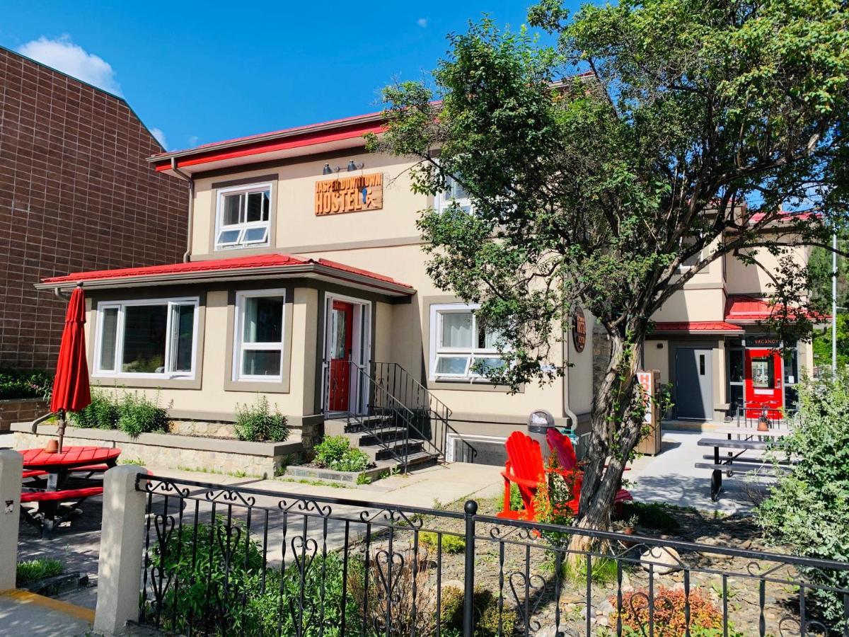 Jasper Downtown Hostel Exterior photo
