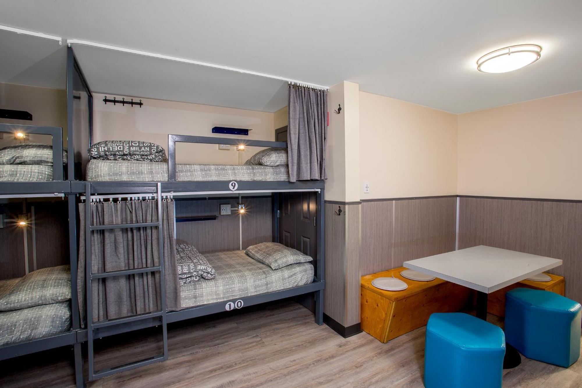 Jasper Downtown Hostel Exterior photo